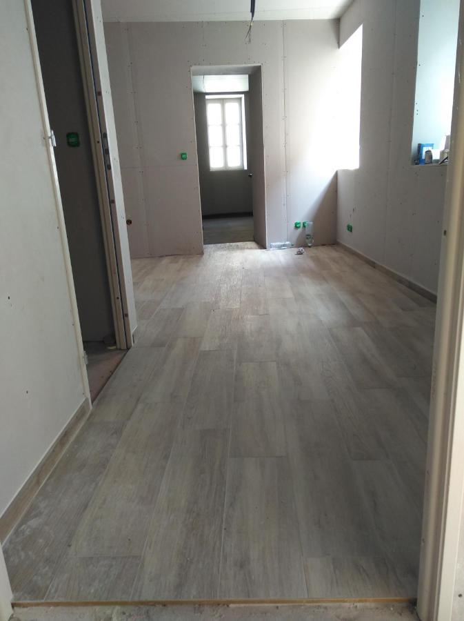 Appartement Spacieux Et Confortable 拉罗克德格兰 外观 照片